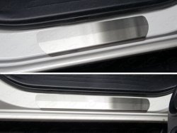 Накладки на пороги (лист шлифованный) Toyota Hilux 2015, 2016, 2017, 2018 годов
