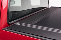 Крышка "RetraxONE MX" (матовый, армированный поликарбонат) для Toyota Hilux 2015-2023