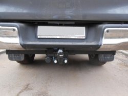Фаркоп Toyota Hilux 2015, 2016, 2017, 2018 годов