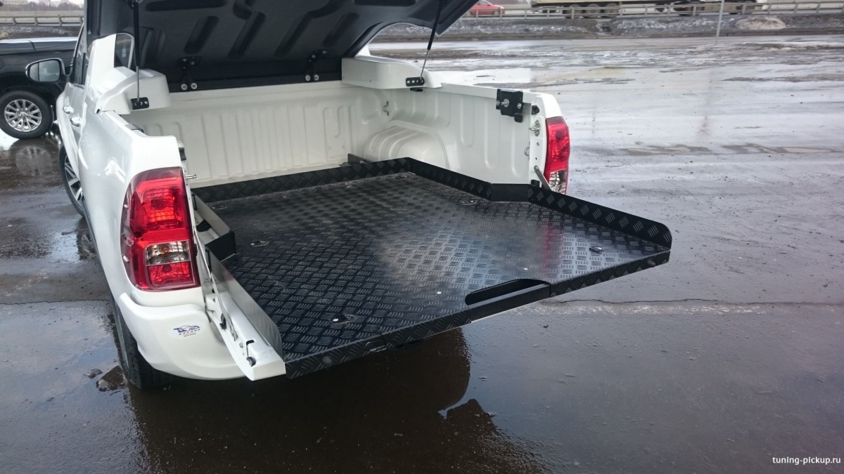 Выкатная платформа Toyota Hilux 2015, 2016, 2017, 2018 годов