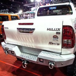 Бампер задний алюминиевый Toyota Hilux 2015, 2016, 2017, 2018, 2019, 2020, 2021, 2022, 2023 годов