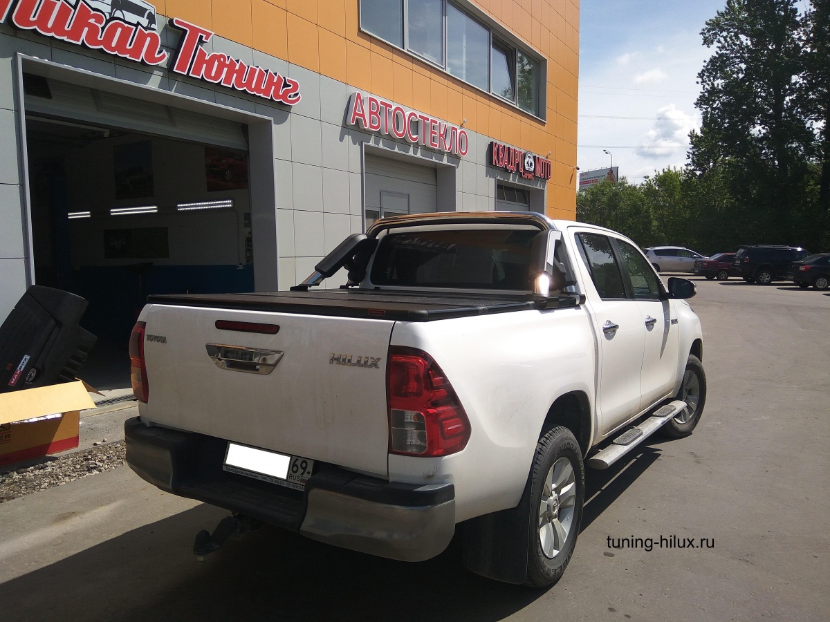Крышка кузова - трехсекционная для Toyota Hilux 2015-2023