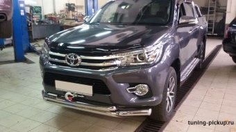 Защита переднего бампера, нижняя (двойная) 76,1/60,3 мм. Toyota Hilux 2015, 2016, 2017, 2018 годов