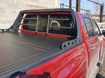 Крышка 4-х секционная 4S PRO для Toyota Hilux 2015-2023