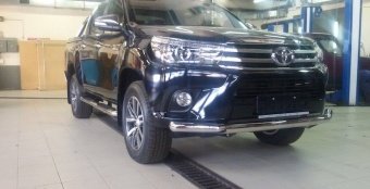 Защита передняя нижняя Toyota Hilux 2015, 2016, 2017, 2018 годов
