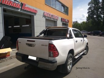 Крышка кузова - трехсекционная для Toyota Hilux 2015-2023