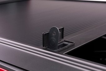 Крышка "RetraxONE MX" (матовый, армированный поликарбонат) для Toyota Hilux 2015-2023