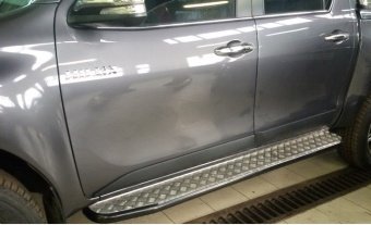 Пороги усиленные Toyota Hilux 2015, 2016, 2017, 2018 годов