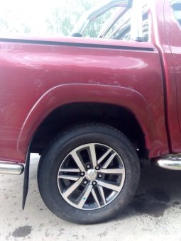 Расширители колесных арок для Exclusive (оригинал) Toyota Hilux 2015, 2016, 2017, 2018, 2019, 2020 годов