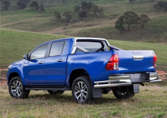 Защита заднего бампера d76/d42 уголки Toyota Hilux 2015, 2016, 2017, 2018 годов
