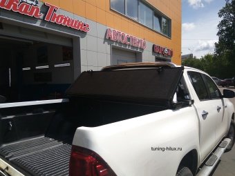 Крышка кузова - трехсекционная для Toyota Hilux 2015-2023