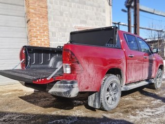 Крышка 4-х секционная 4S PRO для Toyota Hilux 2015-2023
