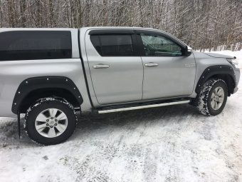 Расширители колесных арок Toyota Hilux 2015, 2016, 2017, 2018, 2019, 2020 годов