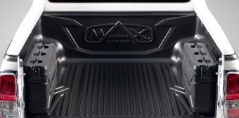 Боковой бокс в кузов Toyota Hilux 2015, 2016, 2017, 2018 годов