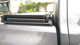 Крышка кузова - трехсекционная для Toyota Hilux 2015-2023