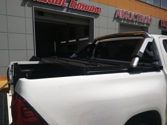 Дуга безопасности кузова пикапа Toyota Hilux 2015, 2016, 2017, 2018 годов