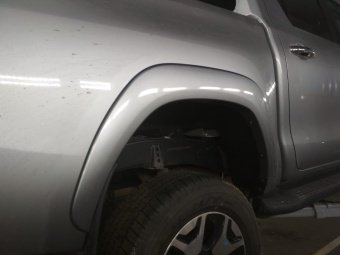 Расширители колесных арок для Exclusive (оригинал) Toyota Hilux 2015, 2016, 2017, 2018, 2019, 2020 годов