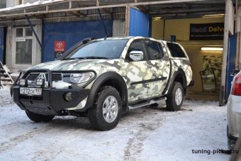 Оклейка плёнкой Toyota Hilux 2015, 2016, 2017, 2018 годов