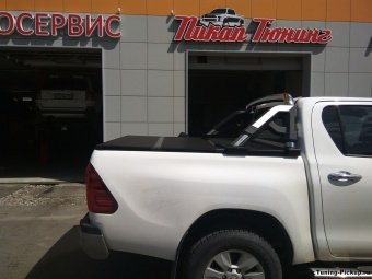 Дуга безопасности кузова пикапа Toyota Hilux 2015, 2016, 2017, 2018 годов