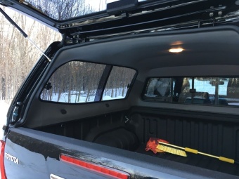 Кунг S PLUS V2 (раздвижные боковые стекла) Toyota Hilux 2015, 2016, 2017, 2018, 2019, 2020, 2021, 2022, 2023, 2024, 2025 годов