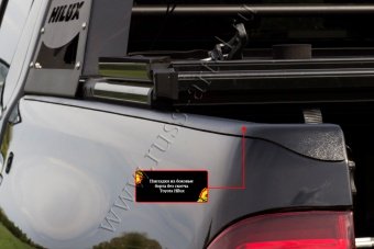 Комплект накладок на боковые борта Toyota Hilux 2015, 2016, 2017, 2018 годов